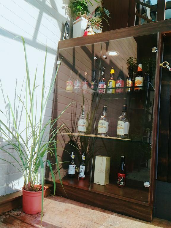 פולי He Tian B&B - Cafe & Bar מראה חיצוני תמונה